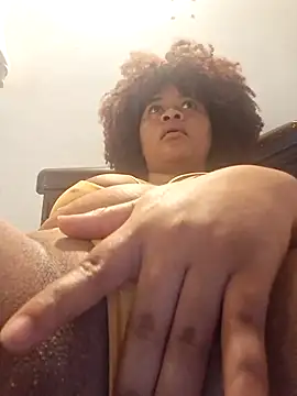 Snapshot of DANIELA_MICHEL chatting on November 12, 2:39 pm DANIELA MICHEL online show from November 12, 2:39 pm