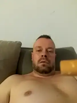 mikaaaaase online show from March 28, 11:59 pm