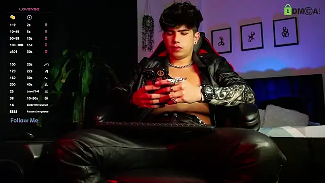 LyleBennett  online show from February 5, 11:15 am