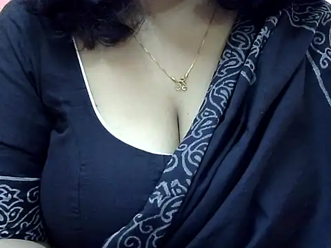 Snapshot of Riya_riyaa chatting on December 21, 6:41 am Riya riyaa online show from December 21, 6:41 am