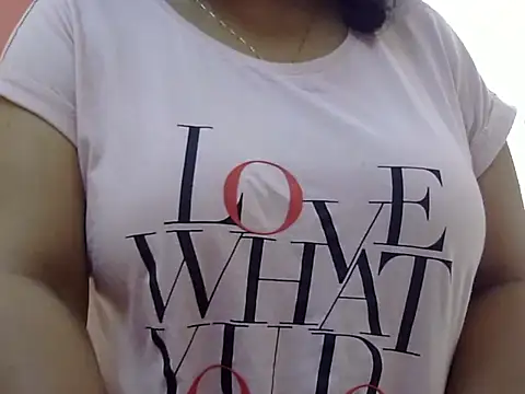 Snapshot of Riya_riyaa chatting on January 17, 4:28 am Riya riyaa online show from January 17, 4:28 am