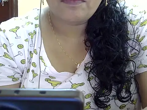 Snapshot of Riya_riyaa chatting on September 14, 6:12 am Riya riyaa online show from September 14, 6:12 am