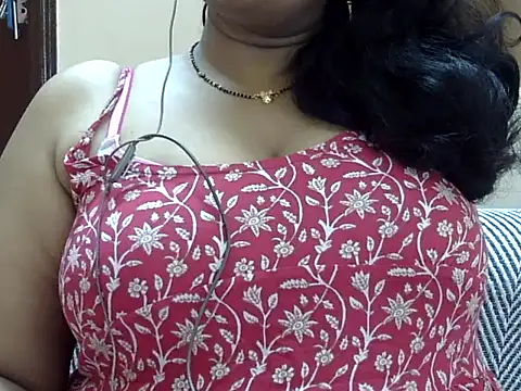 Snapshot of Riya_riyaa chatting on October 9, 10:02 am Riya riyaa online show from October 9, 10:02 am