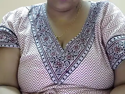 Snapshot of Riya_riyaa chatting on November 6, 9:54 am Riya riyaa online show from November 6, 9:54 am