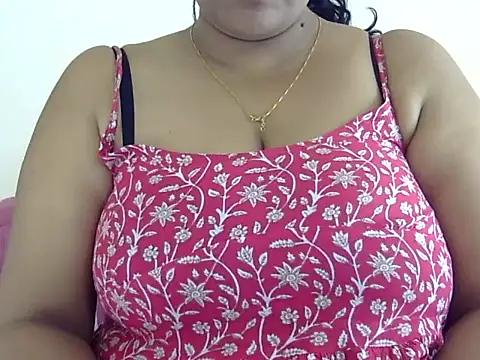 Snapshot of Riya_riyaa chatting on November 8, 2:34 am Riya riyaa online show from November 8, 2:34 am