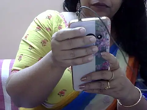 Snapshot of Riya_riyaa chatting on December 14, 5:29 pm Riya riyaa online show from December 14, 5:29 pm