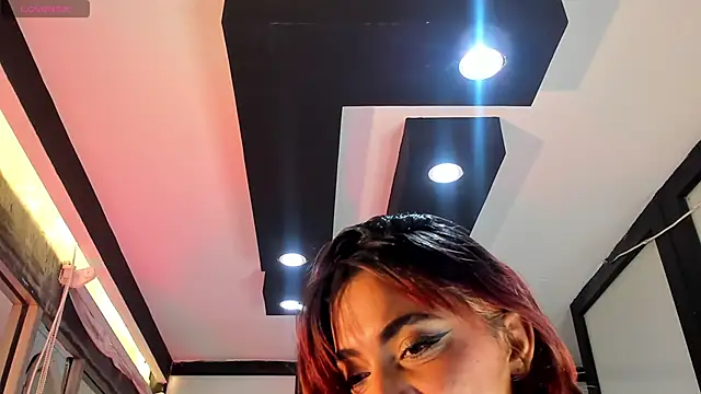 Snapshot of AlliceRosero chatting on March 1, 10:45 am AlliceRosero online show from March 1, 10:45 am