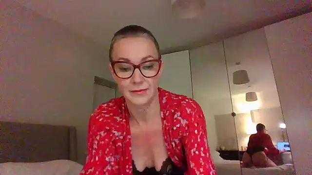 Snapshot of ELEGANT-ARIA36 chatting on January 6, 5:27 pm ELEGANT-ARIA36 online show from January 6, 5:27 pm