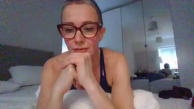 Snapshot of ELEGANT-ARIA36 chatting on January 13, 3:15 pm ELEGANT-ARIA36 online show from January 13, 3:15 pm