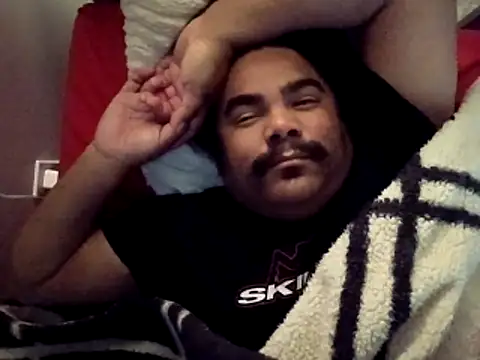 Snapshot of Brickstash chatting on November 9, 1:53 pm Brickstash online show from November 9, 1:53 pm