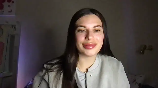 MoonriseGoddess online show from April 14, 9:21 pm