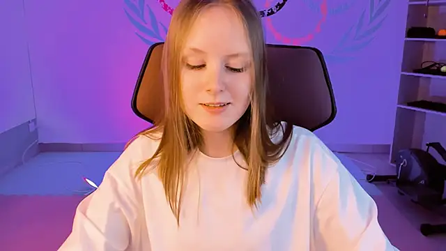 Snapshot of VivienLeeigh chatting on December 25, 4:22 pm VivienLeeigh online show from December 25, 4:22 pm