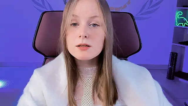 Snapshot of VivienLeeigh chatting on February 7, 8:31 pm VivienLeeigh online show from February 7, 8:31 pm