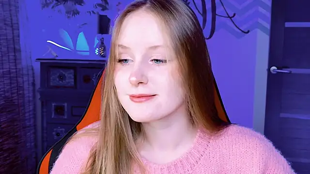 Snapshot of VivienLeeigh chatting on October 6, 1:30 pm VivienLeeigh online show from October 6, 1:30 pm