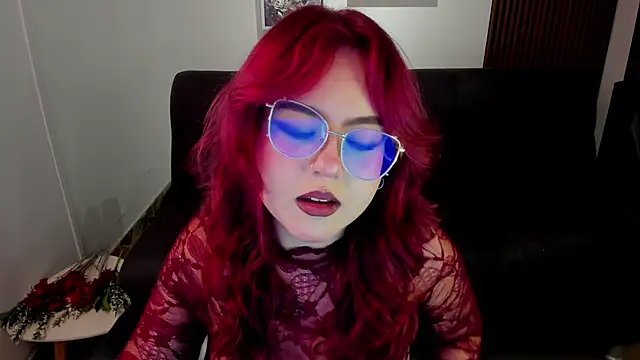 Snapshot of crimson_tati_ chatting on September 11, 4:12 am crimson tati  online show from September 11, 4:12 am