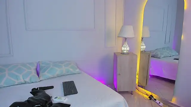 MiaOconner online show from October 23, 9:24 pm