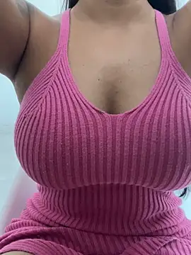 luara1988 online show from March 18, 12:52 pm