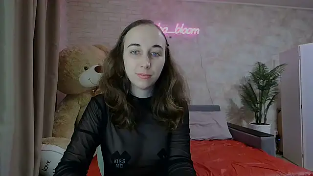 Anika bloom online show from March 14, 9:32 pm