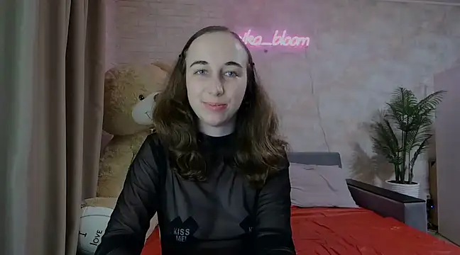 Anika bloom online show from March 15, 3:51 am