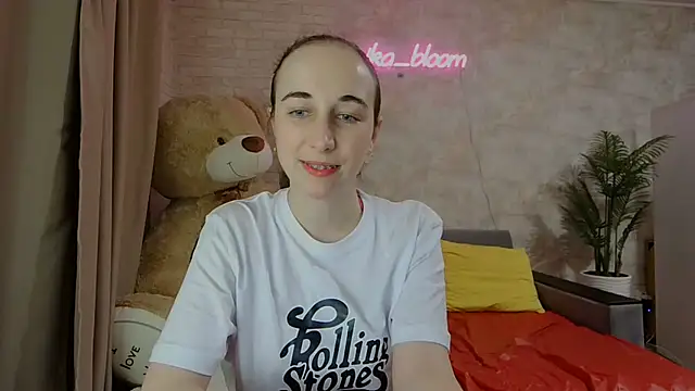 Anika bloom online show from March 21, 1:24 am