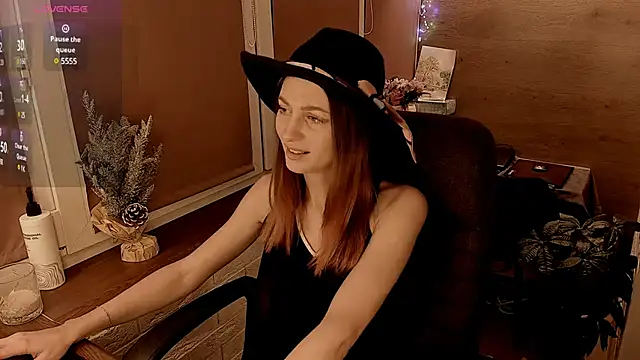 Snapshot of Fox_sky_Fox chatting on January 13, 6:27 pm Fox sky Fox online show from January 13, 6:27 pm