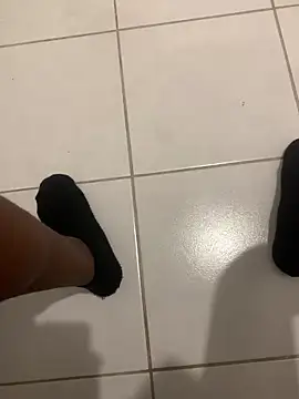 arrete2025 online show from March 5, 4:25 pm