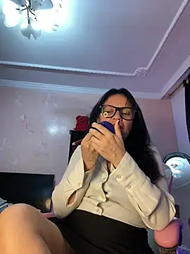 Sharongirl07 online show from January 25, 11:32 pm