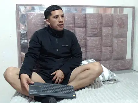 Snapshot of Deportist chatting on September 10, 8:20 pm Deportist online show from September 10, 8:20 pm