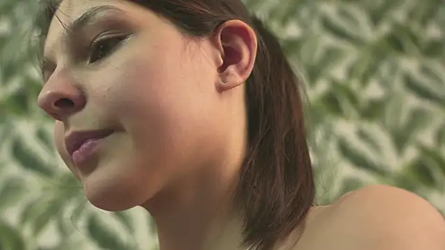 whisper of love online show from March 21, 5:11 am