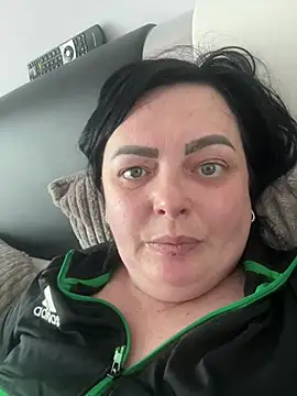 Amandamuller1982 online show from February 25, 2:11 pm