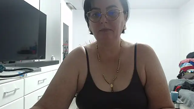 Amandamuller1982 online show from October 5, 10:07 pm