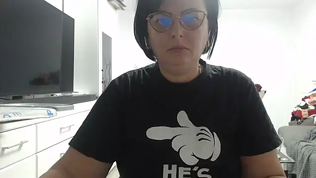 Amandamuller1982 online show from November 5, 8:20 pm