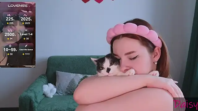 Snapshot of CookyDaisy chatting on February 9, 7:16 am CookyDaisy online show from February 9, 7:16 am