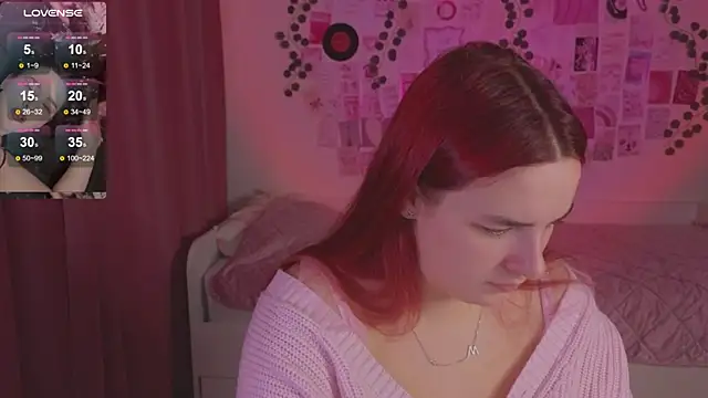 Snapshot of CookyDaisy chatting on October 27, 1:59 pm CookyDaisy online show from October 27, 1:59 pm