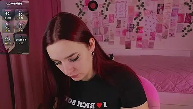 Snapshot of CookyDaisy chatting on November 19, 8:31 pm CookyDaisy online show from November 19, 8:31 pm