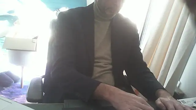 shyfrenchcock1 online show from January 17, 11:27 am