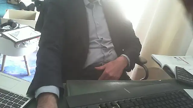 shyfrenchcock1 online show from March 6, 1:14 pm