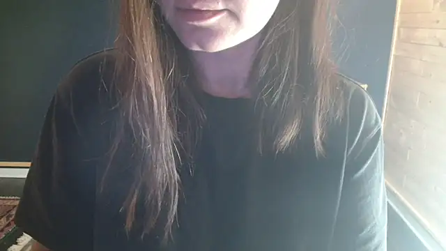 Snapshot of NovaBabe21 chatting on December 3, 5:48 am NovaBabe21 online show from December 3, 5:48 am