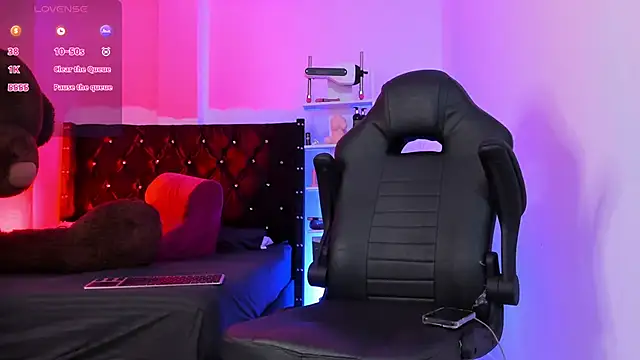 Snapshot of Duriel_ chatting on December 2, 6:36 pm Duriel online show from December 2, 6:36 pm