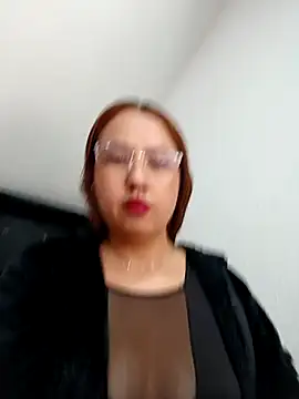 VIOLETA-25  online show from March 7, 4:00 pm