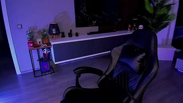 anemarieejolie online show from April 20, 5:59 pm