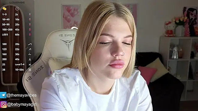 Maya Rave online show from November 13, 3:49 am