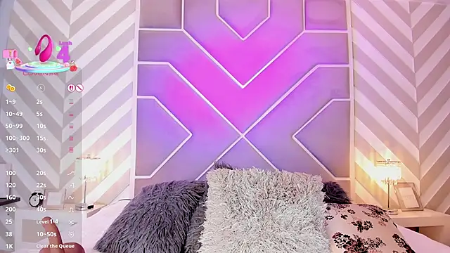 ChloeTayylor  online show from October 30, 7:58 pm