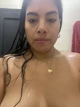 Snapshot of steisy325 chatting on January 27, 8:07 pm steisy325 online show from January 27, 8:07 pm