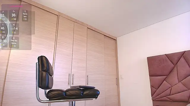 Aron Bolt online show from September 23, 8:23 pm