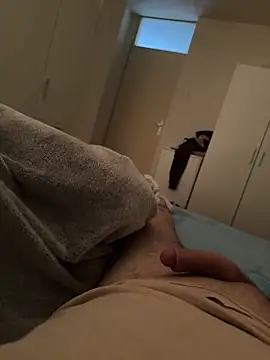 jessieandjames29 online show from February 23, 12:41 am