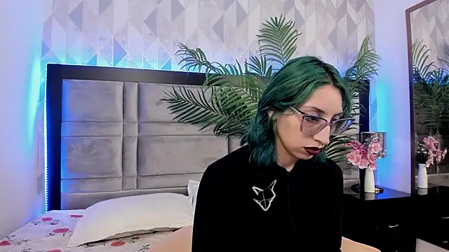 Snapshot of Im_gaia chatting on February 1, 12:05 pm Im gaia online show from February 1, 12:05 pm