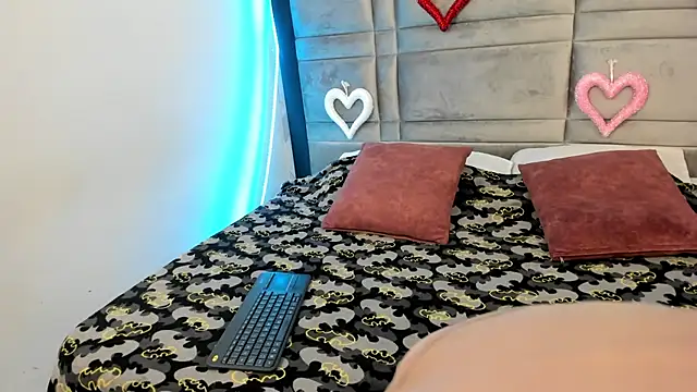 Snapshot of Im_gaia chatting on February 12, 1:27 pm Im gaia online show from February 12, 1:27 pm