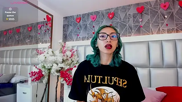 Snapshot of Im_gaia chatting on February 19, 1:28 pm Im gaia online show from February 19, 1:28 pm