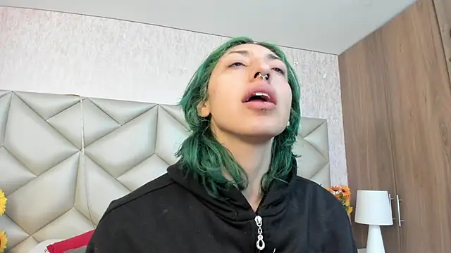 Snapshot of Im_gaia chatting on November 19, 12:16 pm Im gaia online show from November 19, 12:16 pm